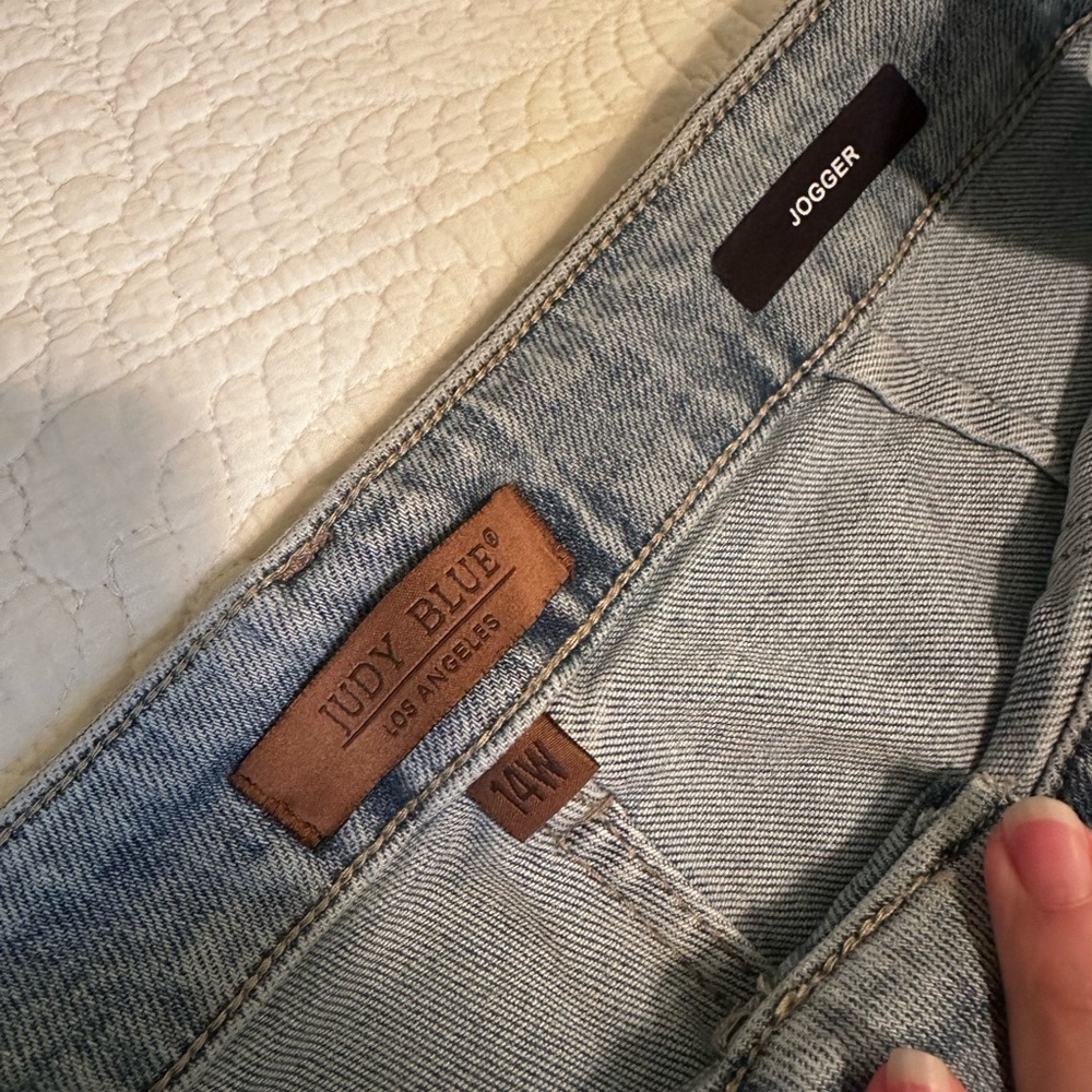 Judy Blue Light Blue Denim Joggers - Picture 4 of 6